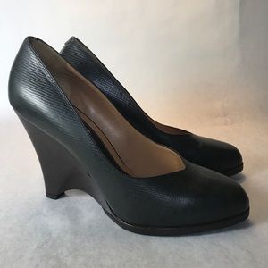 Marni_slate leather wedge pumps